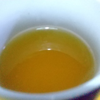 ごぼうの茹で汁でつくる。　ごぼう茶